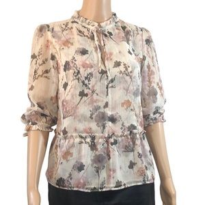 Se’zane size 38 (US 8) ruffled neck & waist cream with water color floral print.